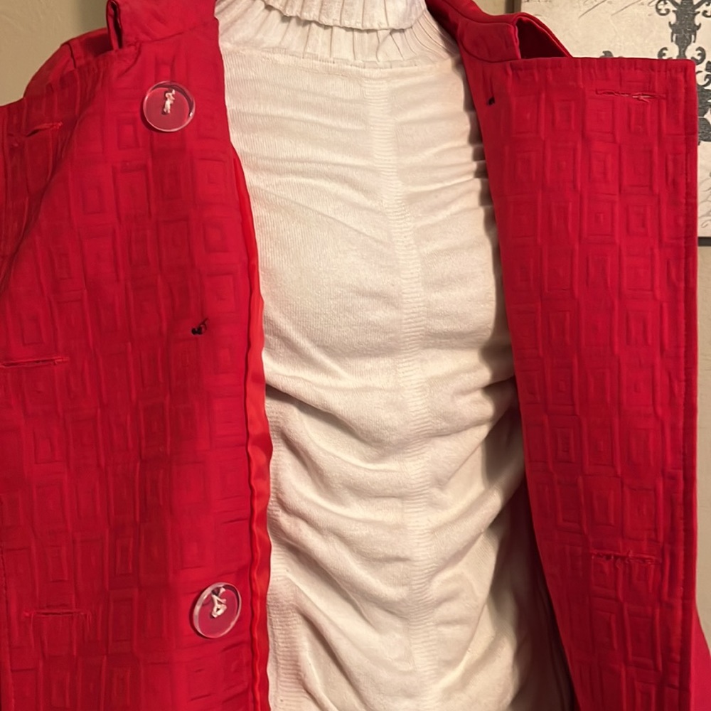 Susan Bristol Red Jacket - Picture 10 of 11